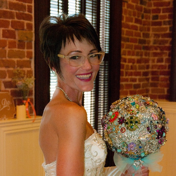 Meet your Posher, Marybeth - Picture 2 of 2